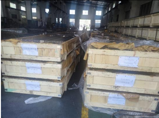 The customer in Iran ordered 19.1 tons of Cold drawn SMLS alloy tubes