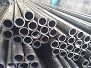 Q345B seamless steel pipes, commonly used in industrial projects, are the source of strength