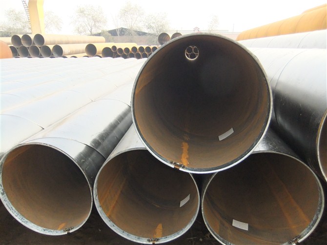 Comparison of the advantages and disadvantages of spiral steel pipe and straight steel pipe welds